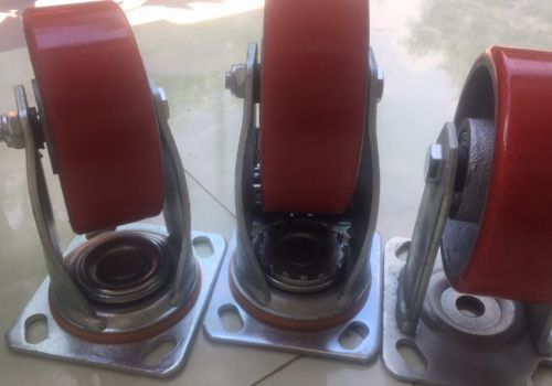 Bánh xe đẩy PU Gang tải nặng